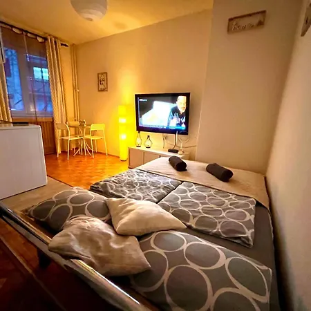 Stan Na Dan Causevac Centar Grada Apartment Zvornik
